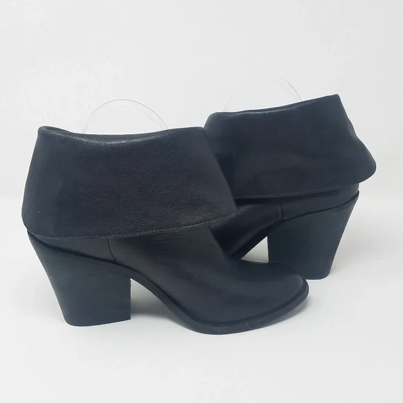 Lucky Brand 7 Ethann Black foldover ankle booties - Picture 8 of 8